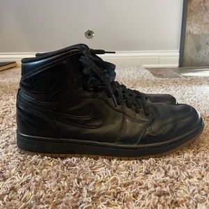 Nike Jordan 1 Retro High Black Gum Shoes Size 11 SKU 55088-020 Black/Black-Gum